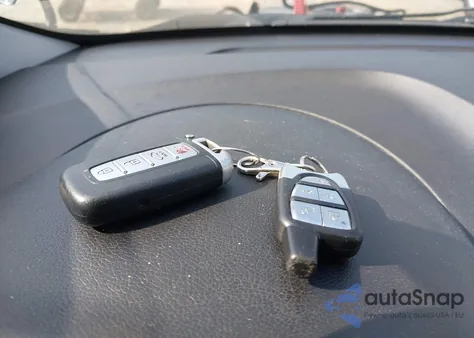 2013 Hyundai Elantra Limited z USA, uszkodzony, nr VIN KMHDH4AE3DU614403